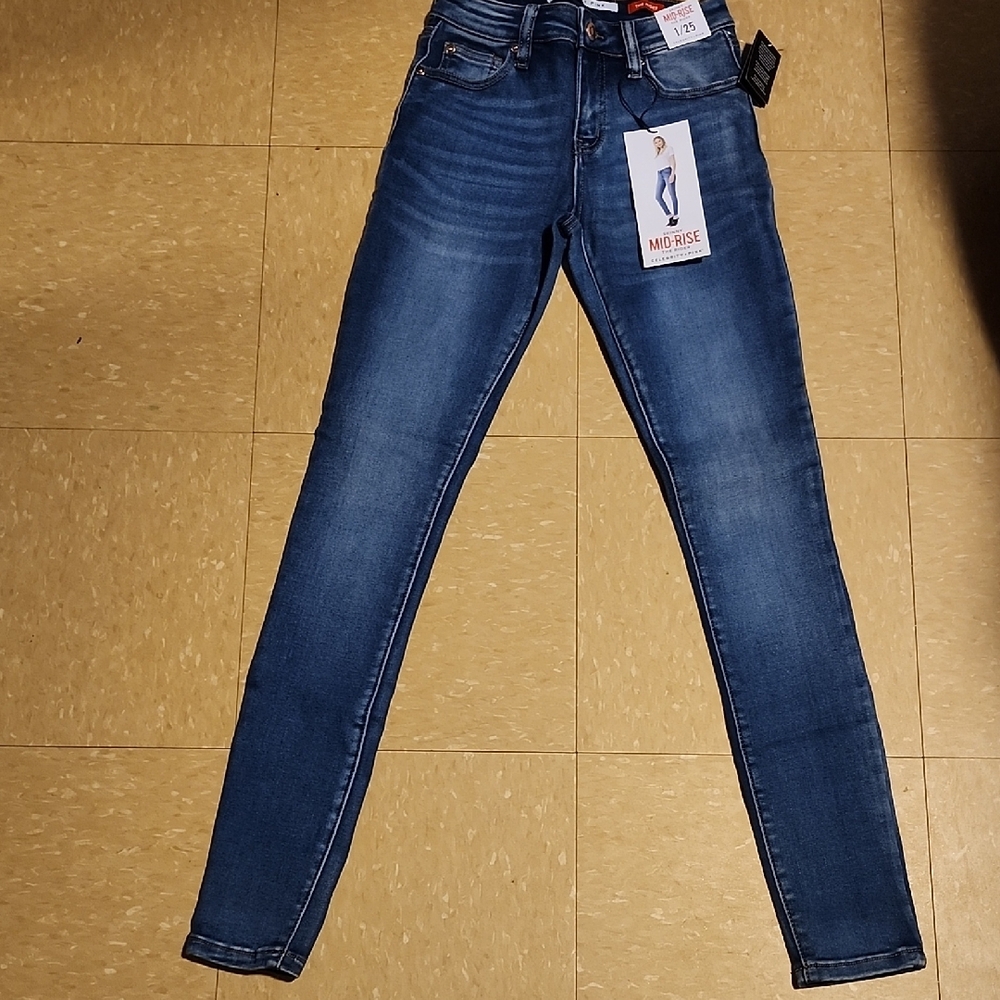 Celebrity Pink Blue Skinny Jeans with Stylish Fading
